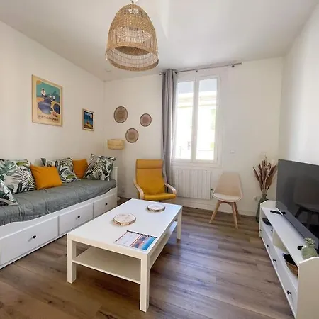 Lägenhet Le Petit Marseillais Avec Patio Marseille
